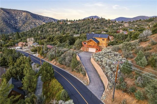 2000 Zermatt, Pine Mountain Club, CA 93222