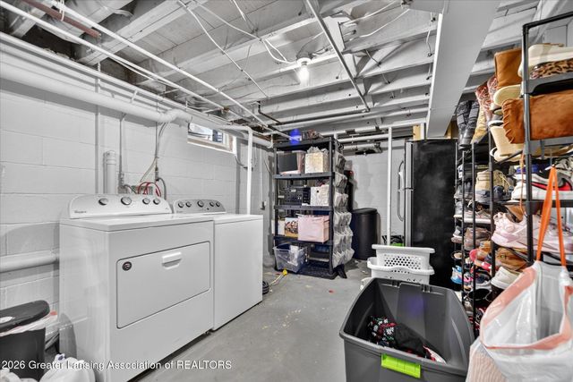112 E Webb Drive, Dewitt, MI 48820