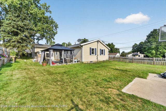 112 E Webb Drive, Dewitt, MI 48820