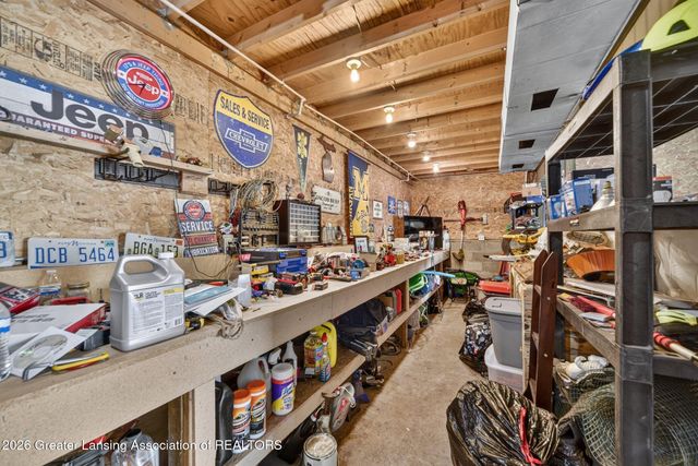 112 E Webb Drive, Dewitt, MI 48820