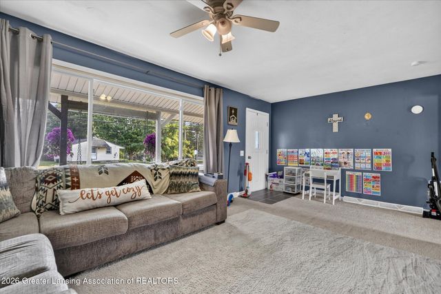 112 E Webb Drive, Dewitt, MI 48820
