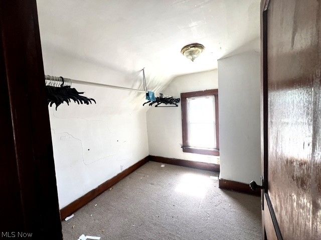 238 Para Avenue, Akron, OH 44305
