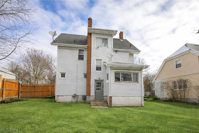 238 Para Avenue, Akron, OH 44305