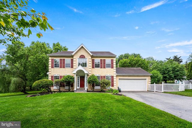 104 DIANE CIR, Eagleville, PA 19403
