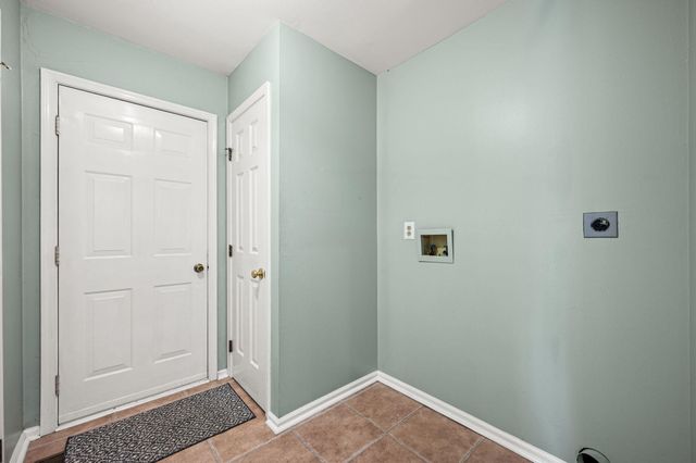 104 DIANE CIR, Eagleville, PA 19403