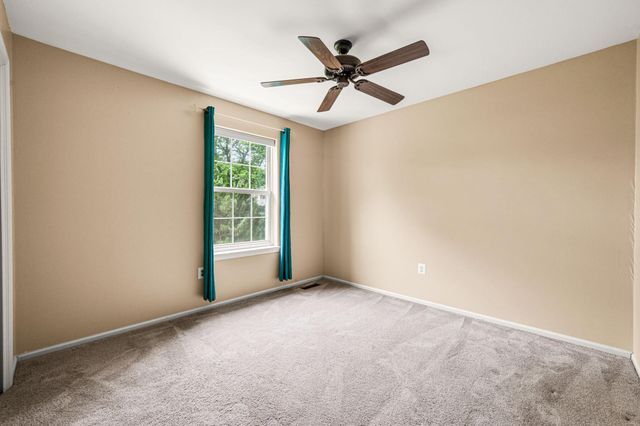 104 DIANE CIR, Eagleville, PA 19403