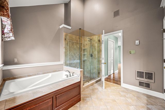 104 DIANE CIR, Eagleville, PA 19403