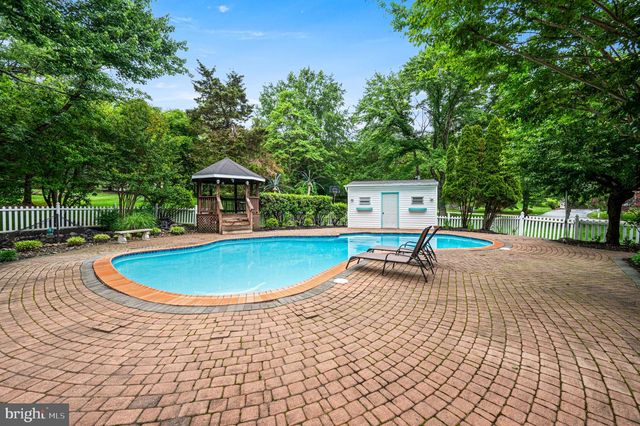 104 DIANE CIR, Eagleville, PA 19403