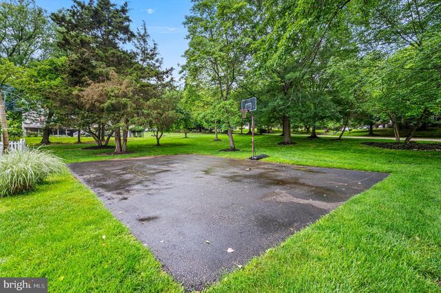 104 DIANE CIR, Eagleville, PA 19403