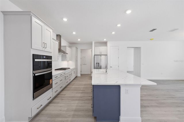 8512 SW 101ST AVENUE, Ocala, FL 34481