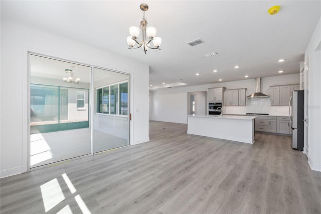8512 SW 101ST AVENUE, Ocala, FL 34481
