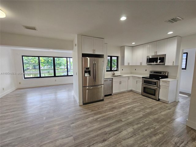 7908 Granada Blvd, Miramar, FL 33023