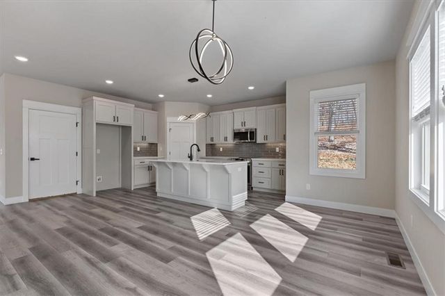 3 Pickering Drive, Bella Vista, AR 72714