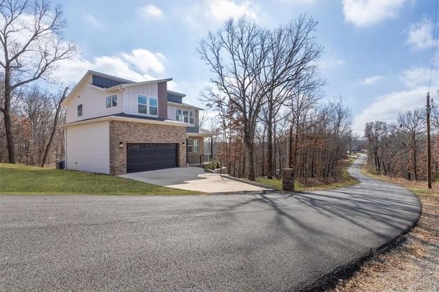 3 Pickering Drive, Bella Vista, AR 72714