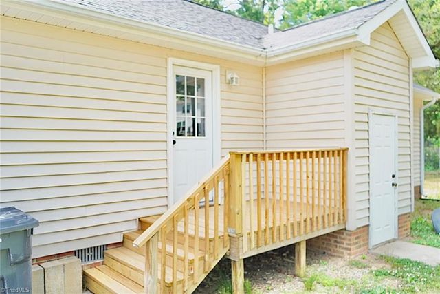 14 Tenuss Lane, Greensboro, NC 27410