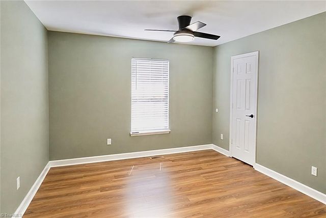 14 Tenuss Lane, Greensboro, NC 27410