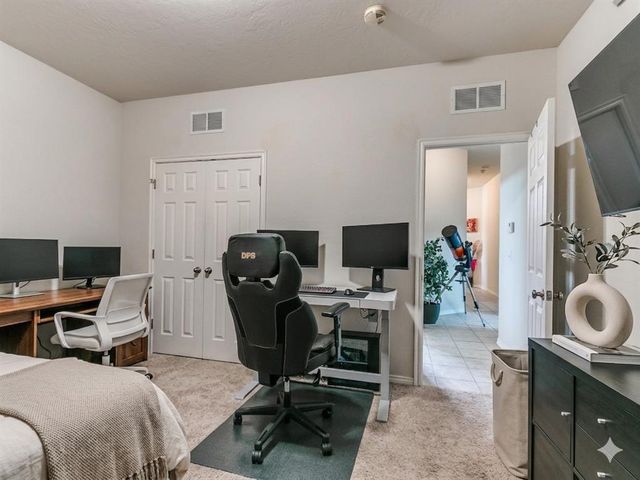 15420 Monarch Lane, Edmond, OK 73013