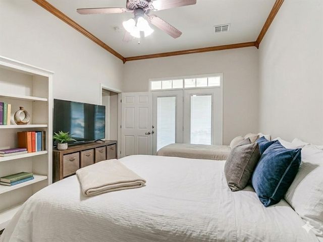 15420 Monarch Lane, Edmond, OK 73013