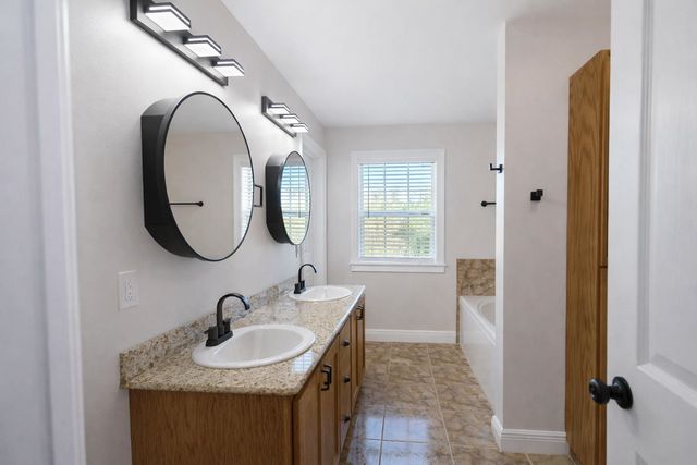 304 Country Village Drive, Raceland, LA 70394