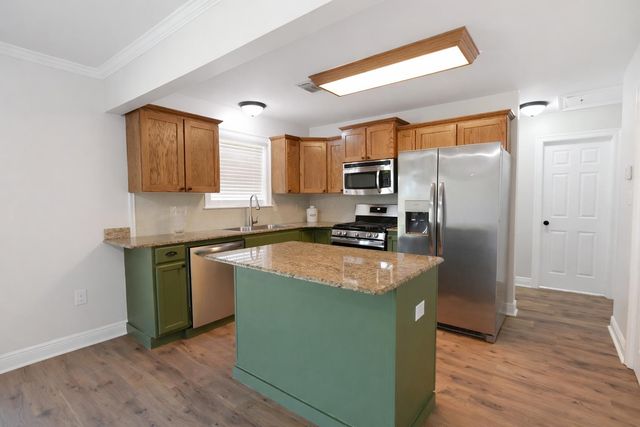 304 Country Village Drive, Raceland, LA 70394