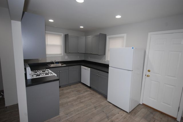 1872 Champaign Road, Lincoln Park City, MI 48146