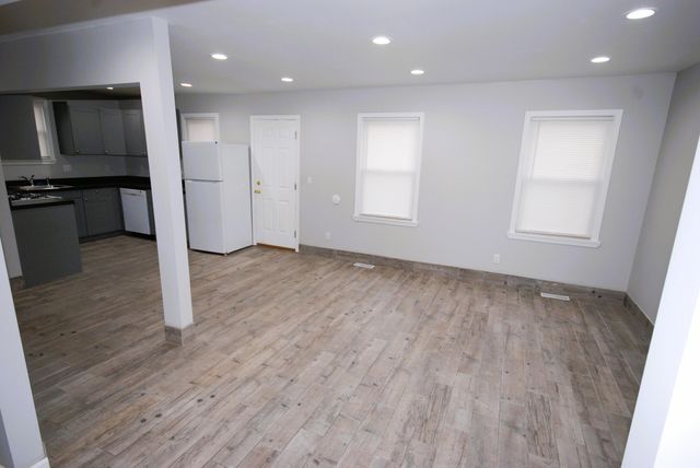 1872 Champaign Road, Lincoln Park City, MI 48146