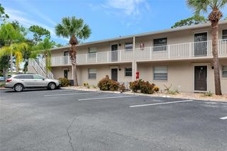 966 LA COSTA CIRCLE 5, Sarasota, FL 34237