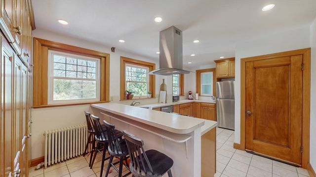52 Rockledge Rd, Newton, MA 02461