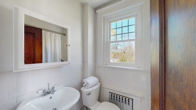 52 Rockledge Rd, Newton, MA 02461
