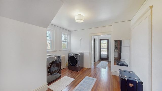 52 Rockledge Rd, Newton, MA 02461