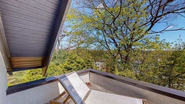 52 Rockledge Rd, Newton, MA 02461