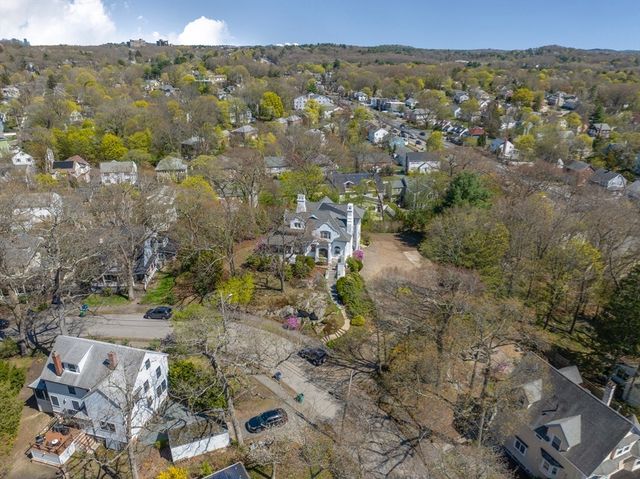 52 Rockledge Rd, Newton, MA 02461