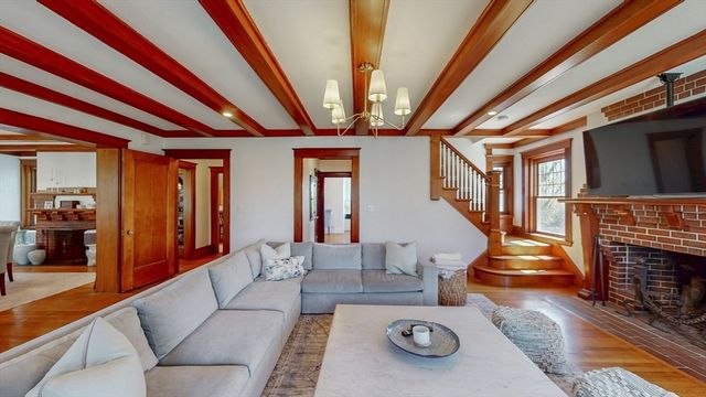 52 Rockledge Rd, Newton, MA 02461