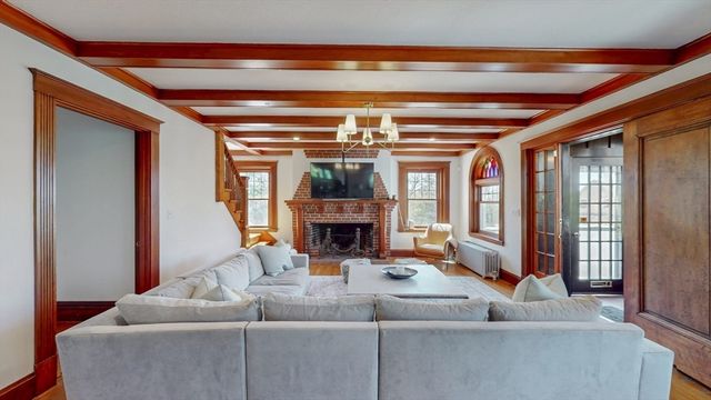 52 Rockledge Rd, Newton, MA 02461