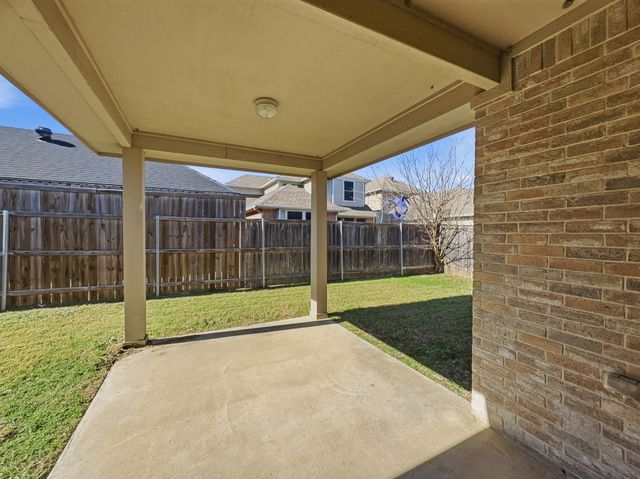 2647 Bois D Arc Lane, Grand Prairie, TX 75052