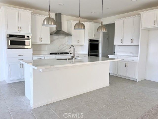 17727 Santa Lucia Court, Riverside, CA 92503