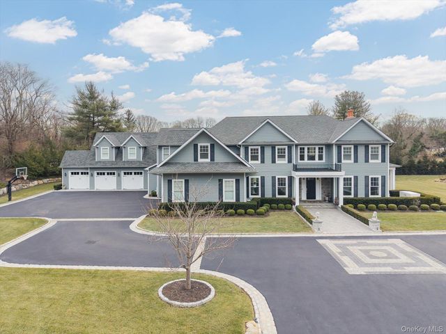 365 Split Rock Road, Syosset, NY 11791