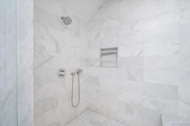 365 Split Rock Road, Syosset, NY 11791