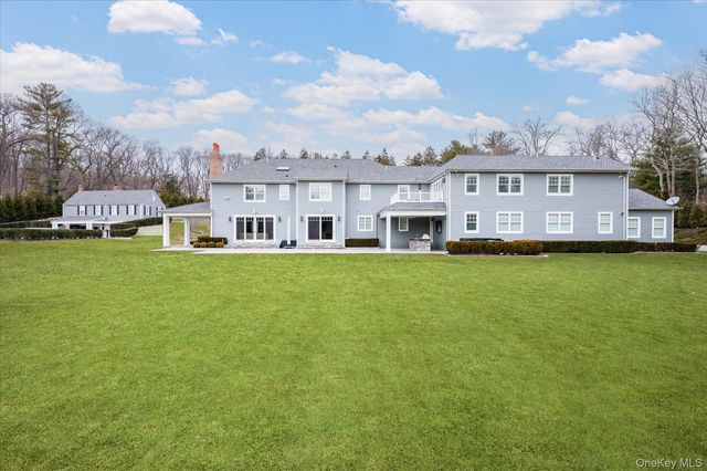 365 Split Rock Road, Syosset, NY 11791