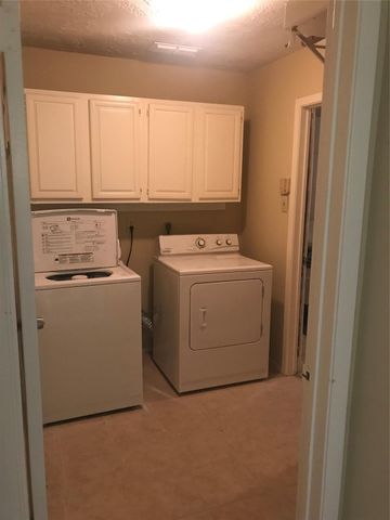 7402 Thicket Trail Drive, Humble, TX 77346