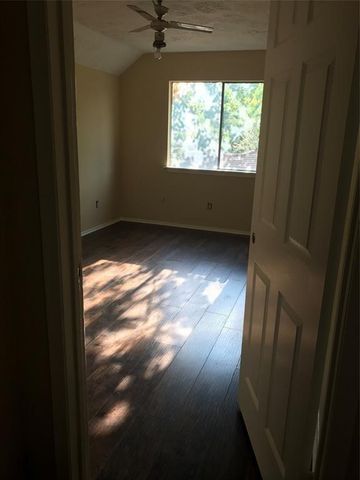 7402 Thicket Trail Drive, Humble, TX 77346