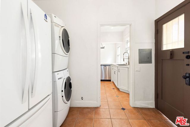 6620 W 6th Street, Los Angeles, CA 90048