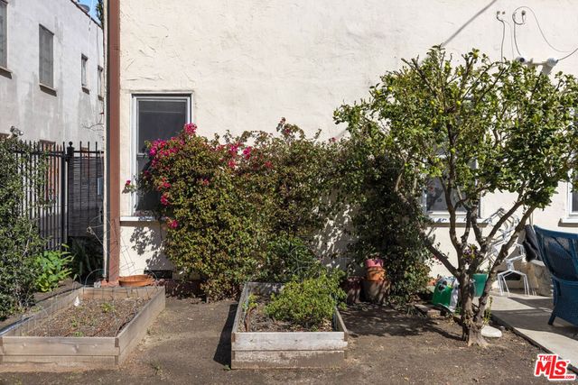 6620 W 6th Street, Los Angeles, CA 90048