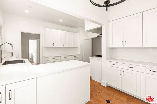 6620 W 6th Street, Los Angeles, CA 90048