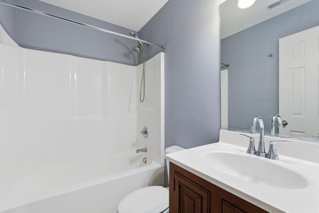 207 Berkshire Lane, Georgetown, KY 40324