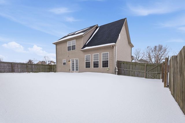 207 Berkshire Lane, Georgetown, KY 40324