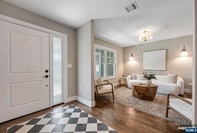5 Blanchfield Court, Ho-ho-kus, NJ 07423