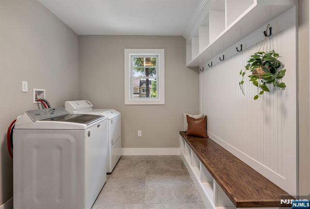 5 Blanchfield Court, Ho-ho-kus, NJ 07423