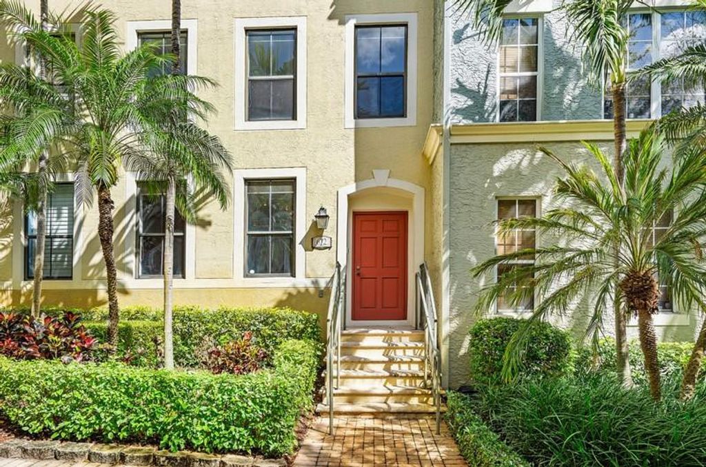672 Fern Street, West Palm Beach, FL 33401