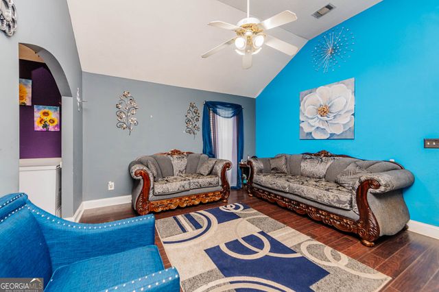 305 Strawbridge Lane, Bonaire, GA 31005